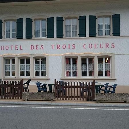 Hotel-Restaurant Des 3 Coeurs Vaulion Buitenkant foto